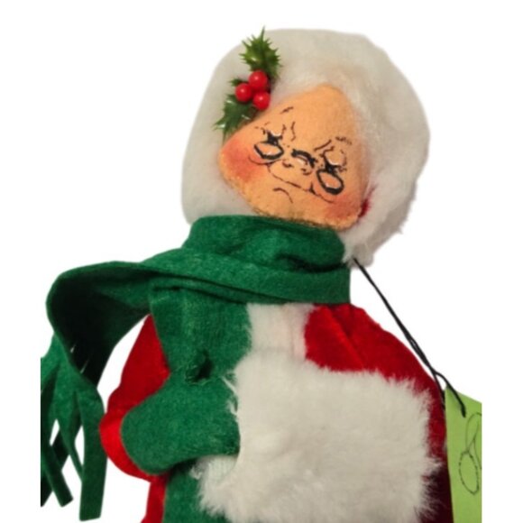 Annalee Dolls Mobilitee 1963 Vintage Mrs Claus Eyes Closed with  Muff - NWT - Picture 7 of 9